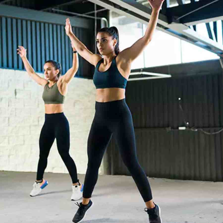 Gigant bilan jinsiy aloqa mashinasi