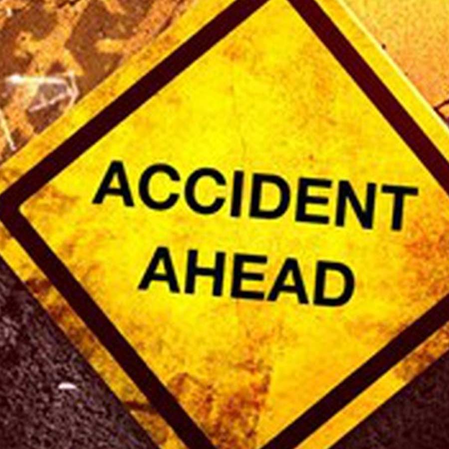 Reckless car hits bike parked at traffic signal in Hare Street area; 1 dead