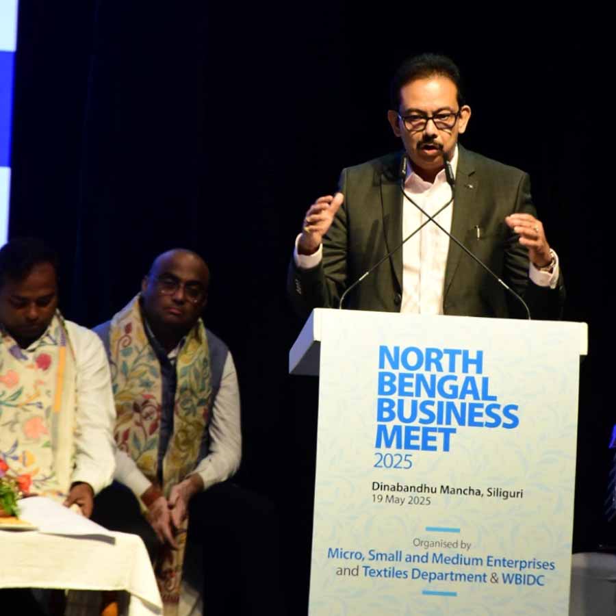 টেকনো ইন্ডিয়া গোষ্ঠীর প্রতিষ্ঠাতা এবং ম্যানেজিং ডিরেক্টর সত্যম রায়চৌধুরী।