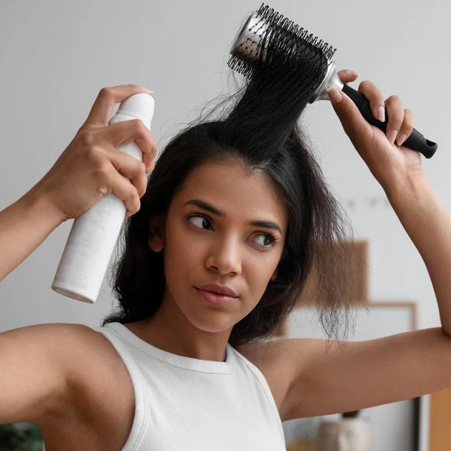 Right way to use hair spray dgtl