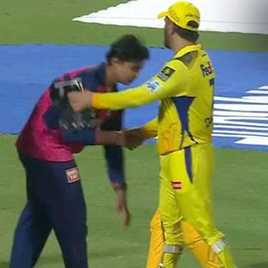RR batter Vaibhav Suryavanshi touched feet of CSK captain MS Dhoni after their match dgtl