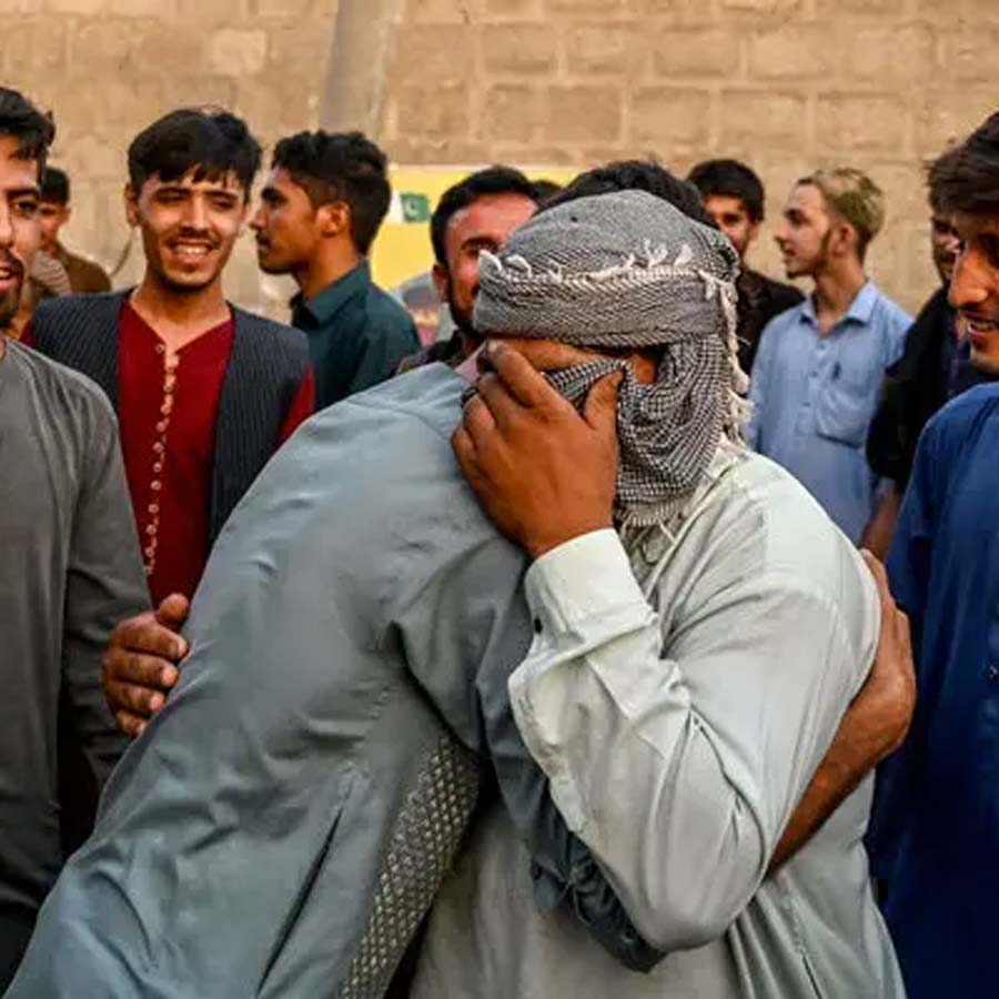 Thousands Pakistani deported for begging abroad, says report