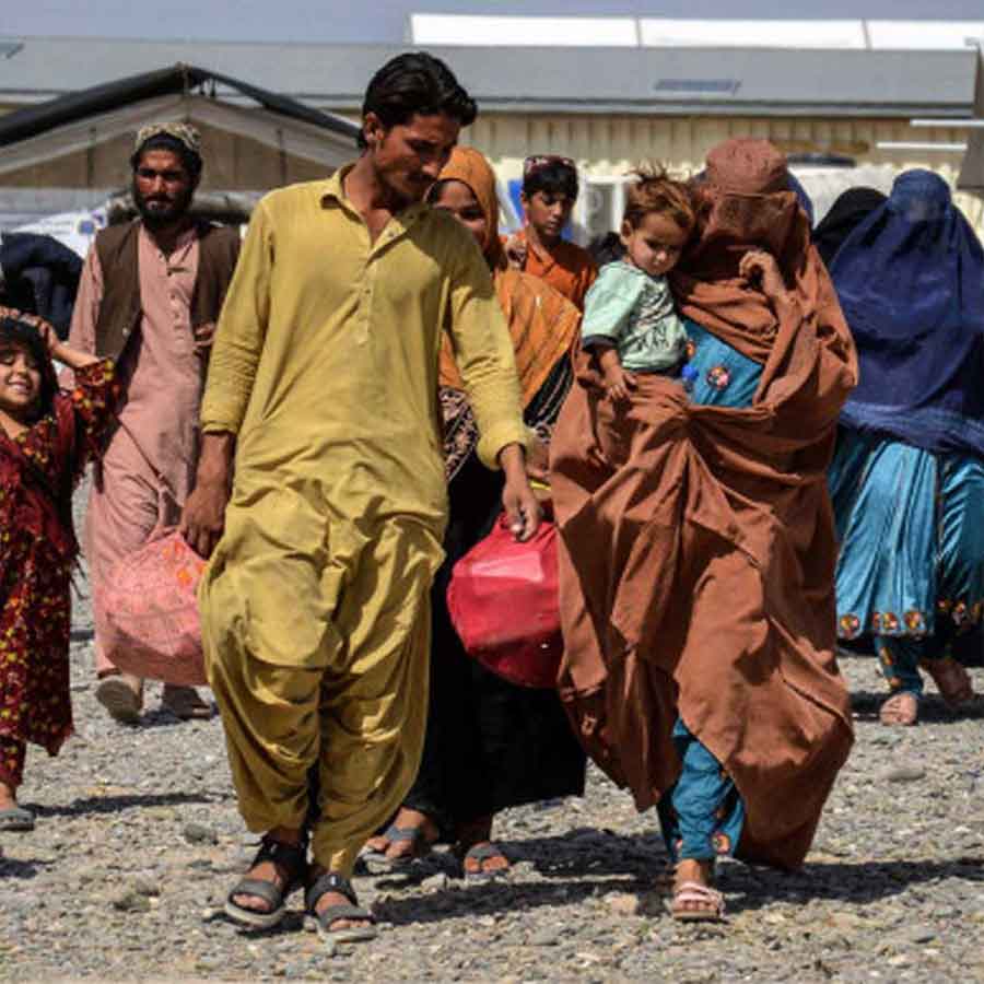 Thousands Pakistani deported for begging abroad, says report