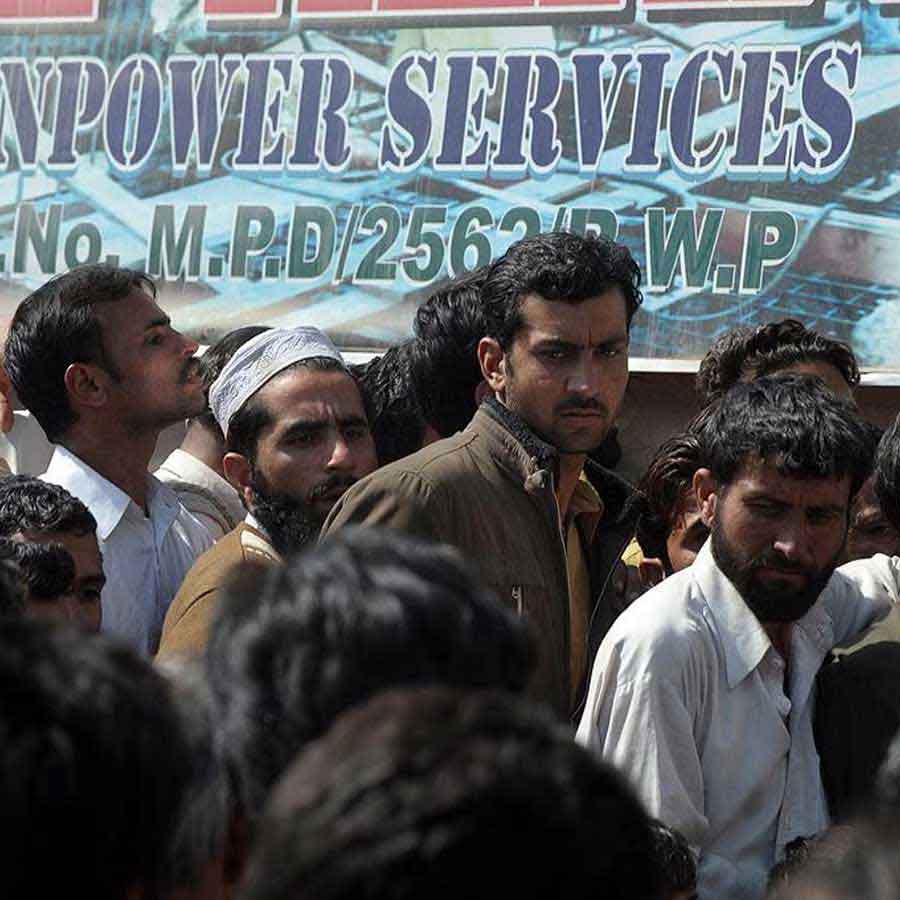 Thousands Pakistani deported for begging abroad, says report