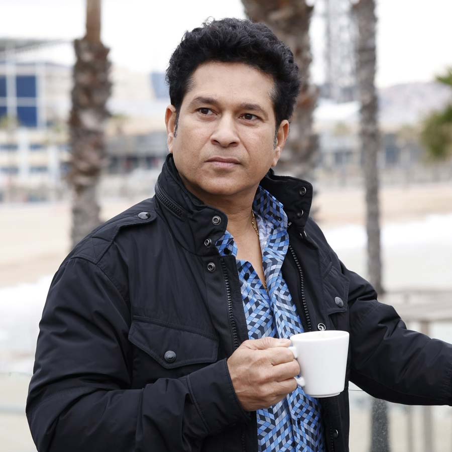 Former Indian cricketer Sachin Tendulkar enjoys tea check 5 different types of this popular drink