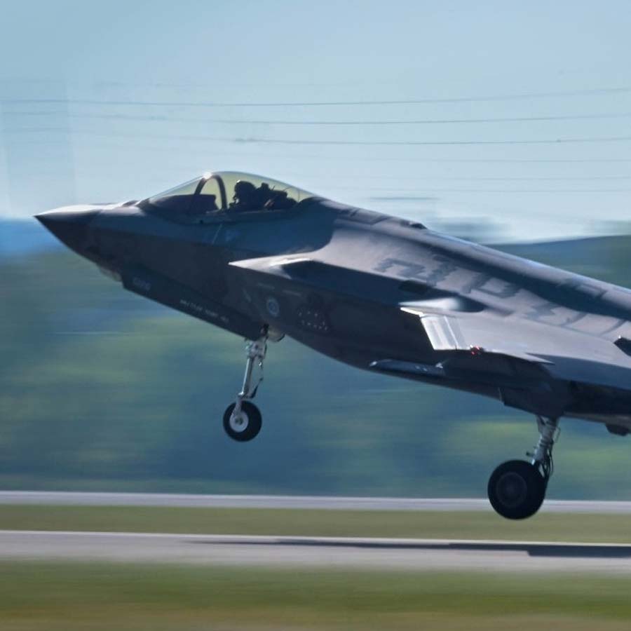China may deliver J 35A fifth generation stealth fighter jet to Pakistan within August, 2025 