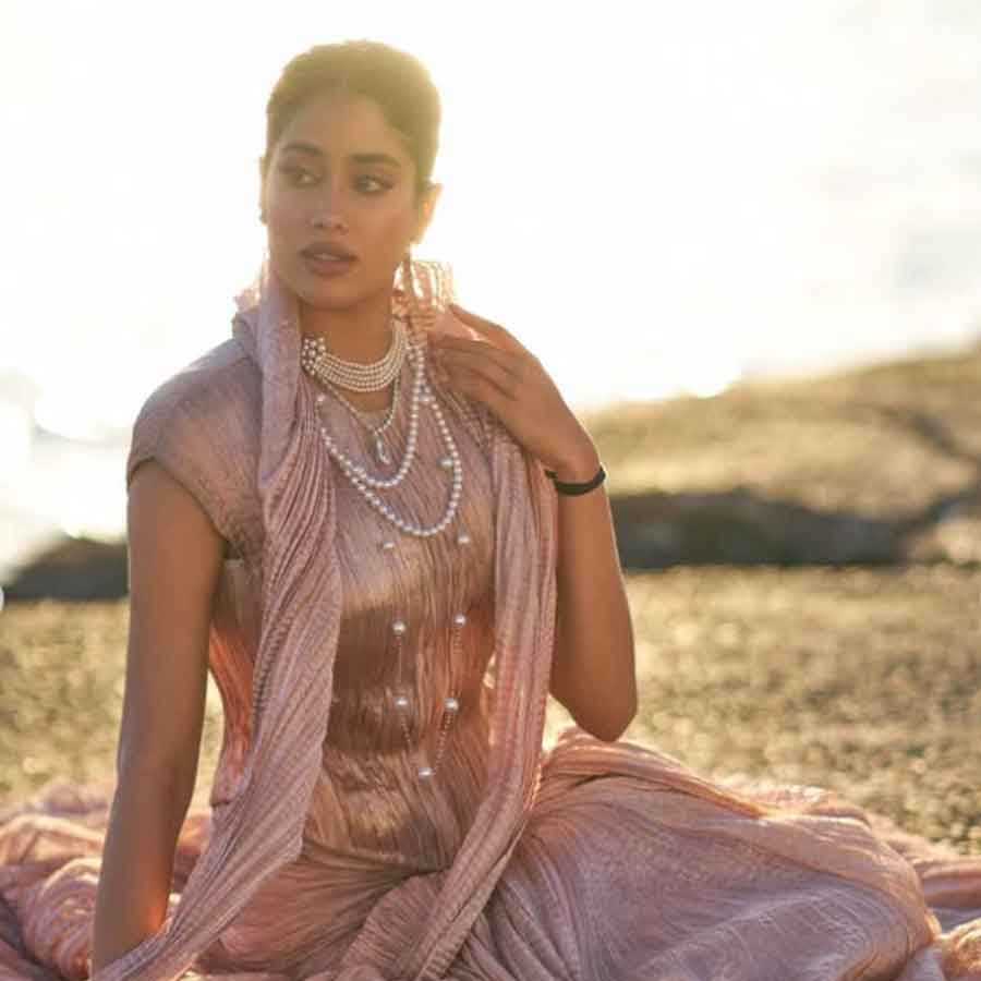 Janhvi Kapoor gown train at cannes 2025 as she break rules of homebound premier dgtl