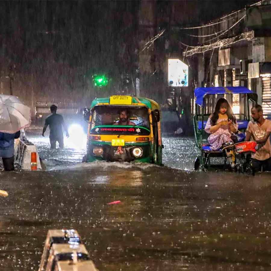 Two dead and 11 hurt and flights disrupted due to heavy rain, strong winds in Delhi dgtl