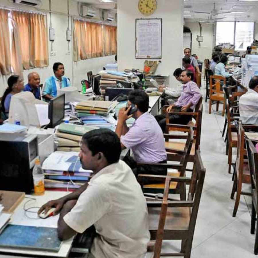 Paschim Bardhaman administrative department will recruit in additional inspector post dgtl