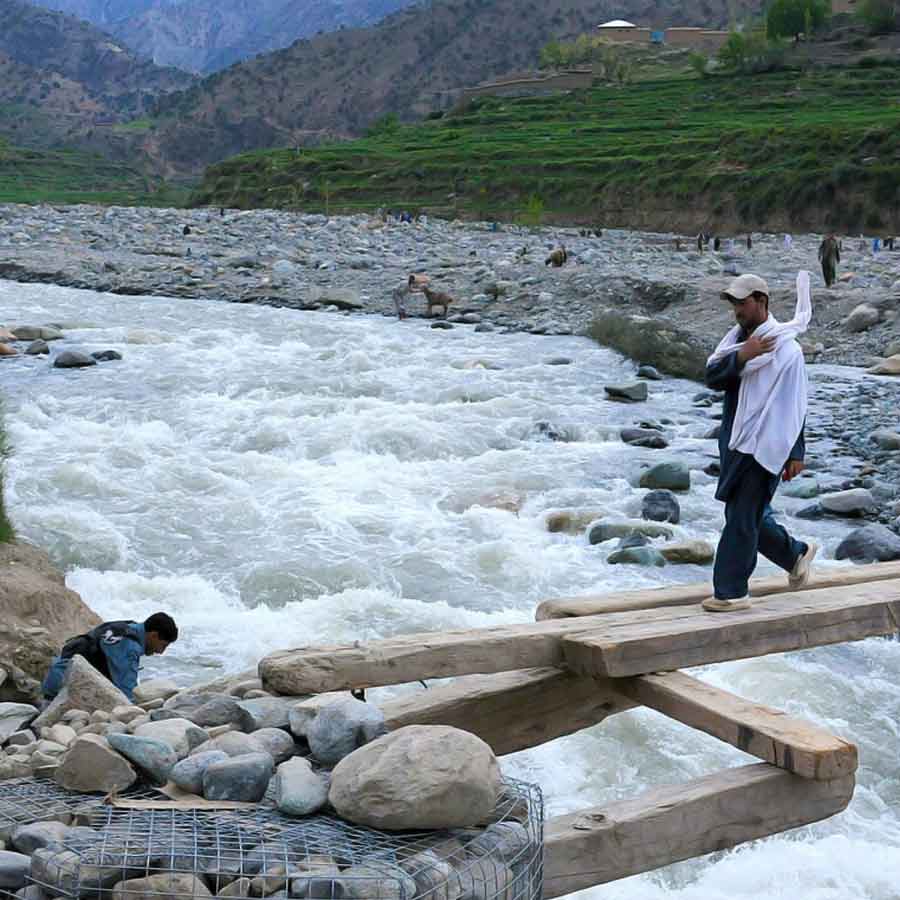 Afghanistan will construct dams to stop rivers flowing into Pakistan, may create a conflict
