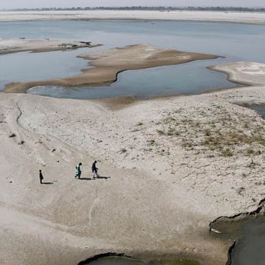 Afghanistan will construct dams to stop rivers flowing into Pakistan, may create a conflict