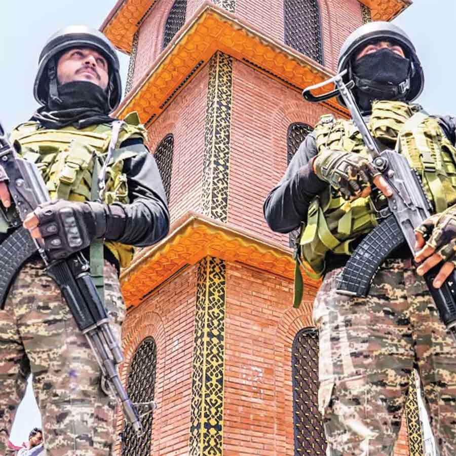 After one month of Pahalgam Attack, Kashmir covered in barbed wires and tight security in every corners