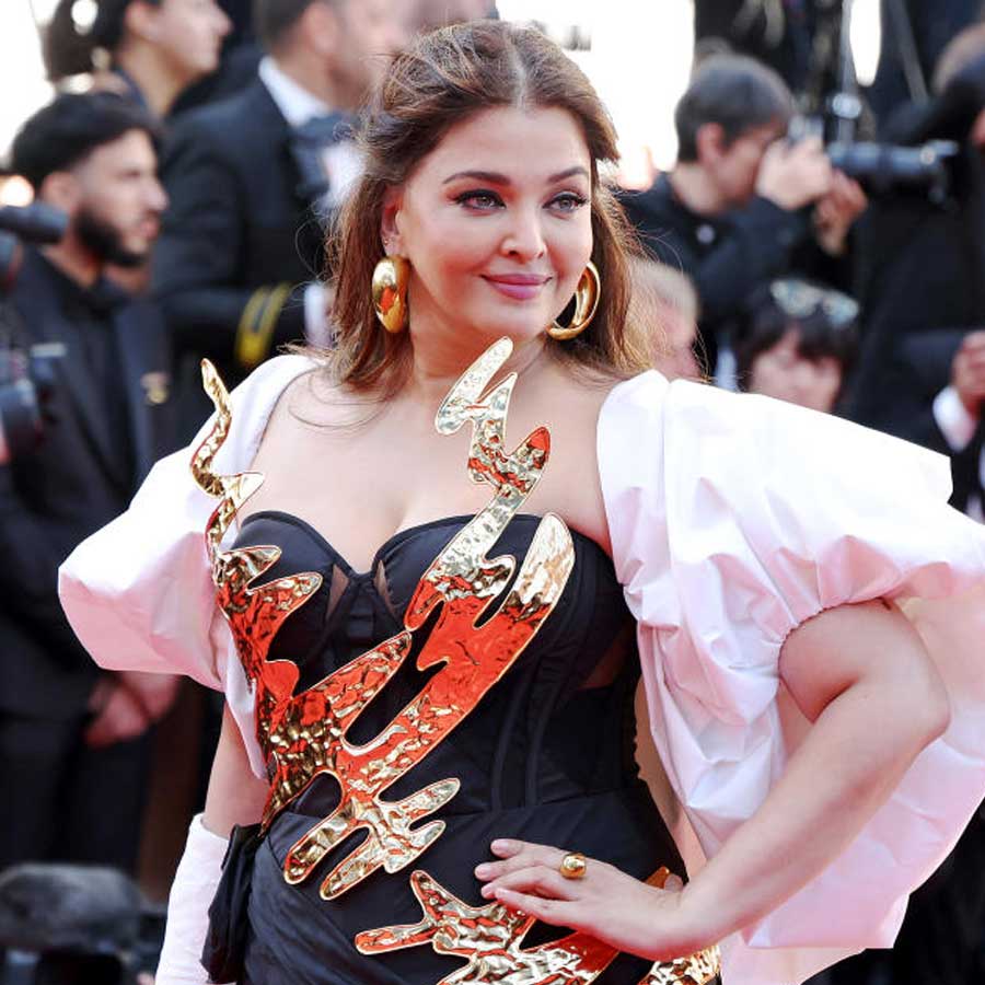 Bollywood actress Aishwarya Rai Bachchan opens up about her weight issue dgtl