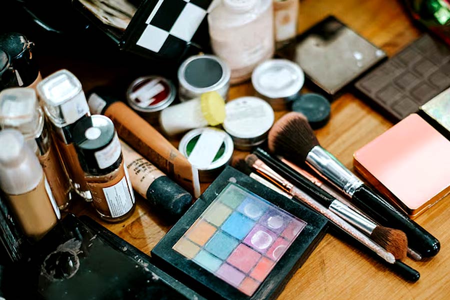 Beauty Tips what is reverse makeup to get a go-to glam look