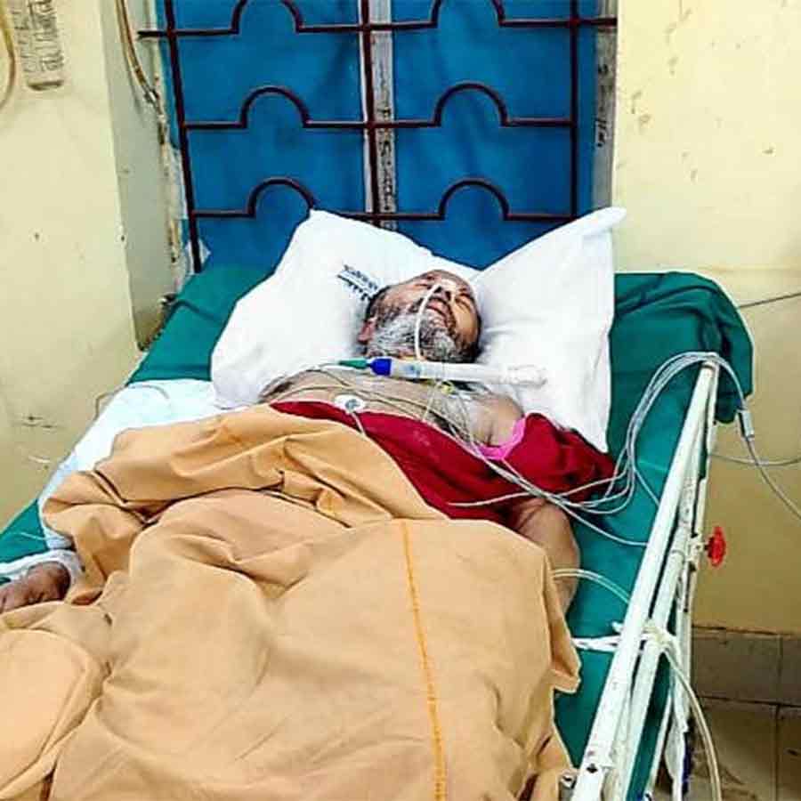 Sick Samir Bala safely returned to Nadia from Abu Dhabi and was Admitted to JNM Hospital