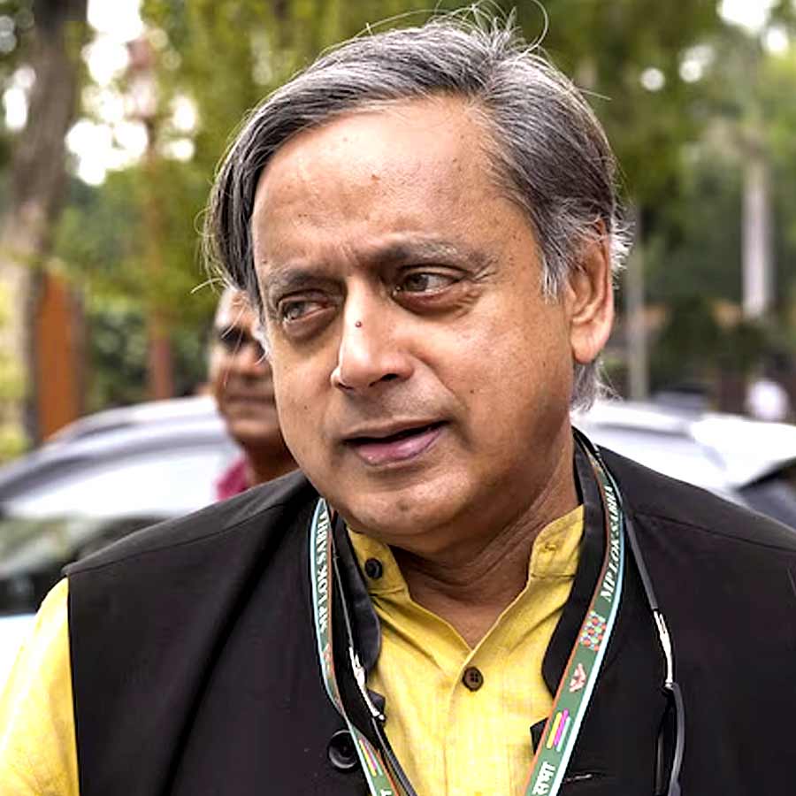 Shashi Tharoor says in US India hit Pakistan hard dgtl