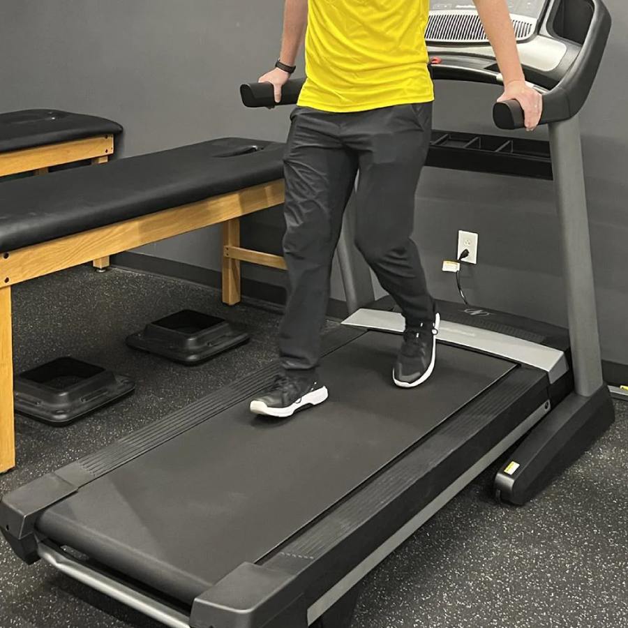 what are the benefits of walking backward on a treadmill especially for your knee dgtl