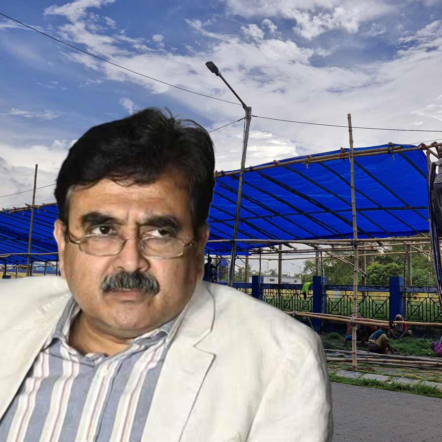 Teachers meet BJP MP Abhijit Ganguly, Bidhannagar Municipality starts work on setting up tents for dharna dgtl