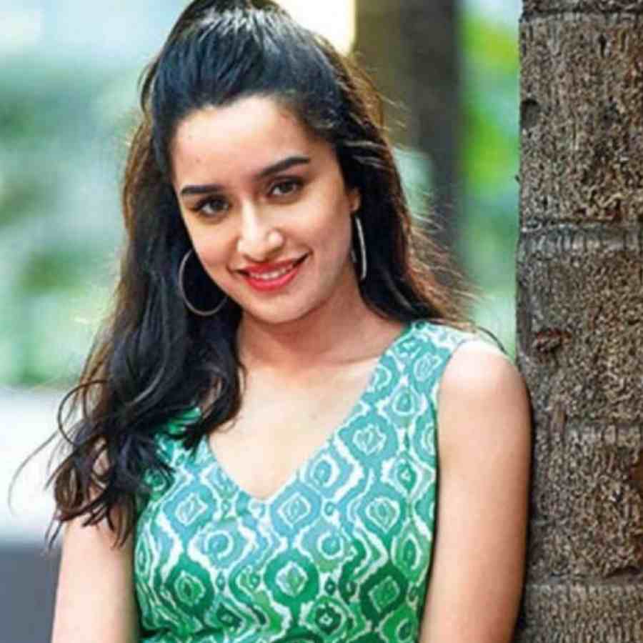 What do you need for a minimal makeup look