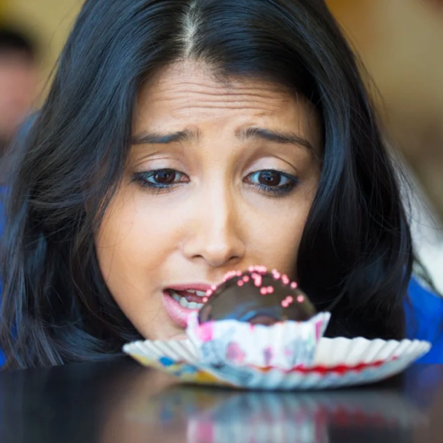 How would you differentiate between hunger and craving dgtl