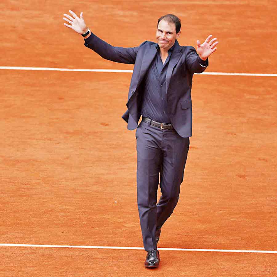 Rafael Nadal cried at special reception at French Open