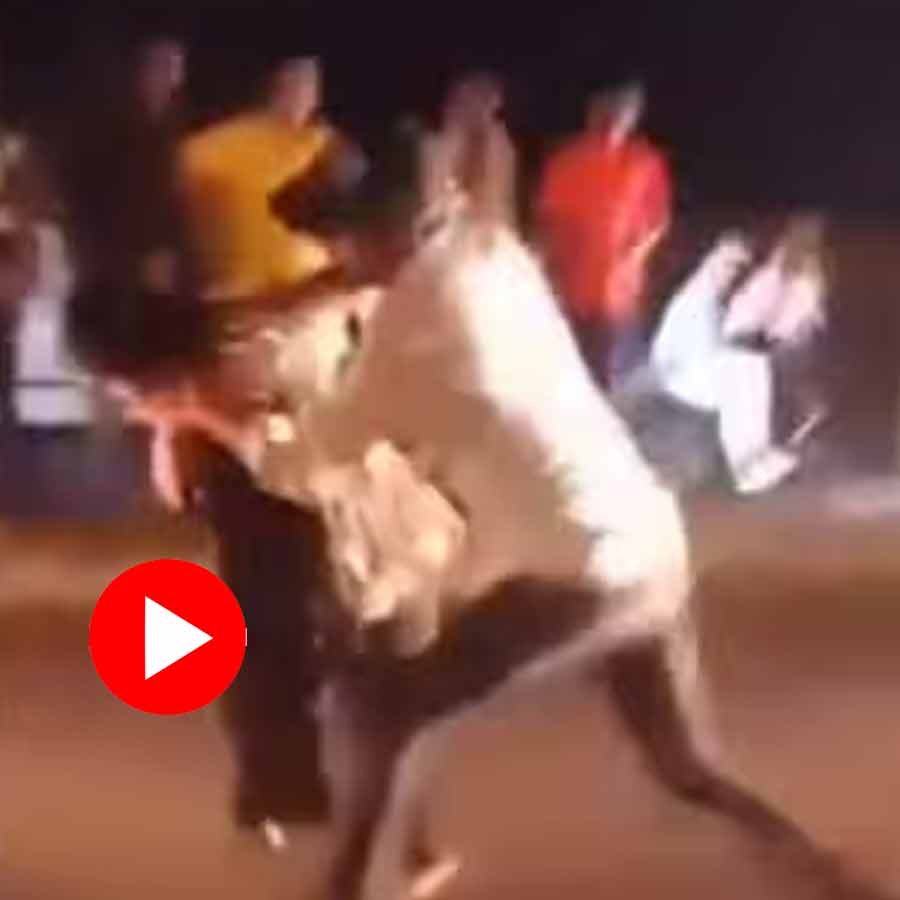 woman who caught husband and his girlfriend at market