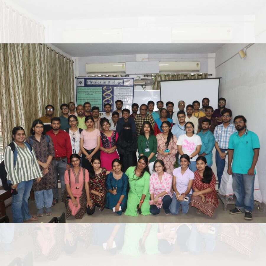 More than a hundred students participated in the seminar.