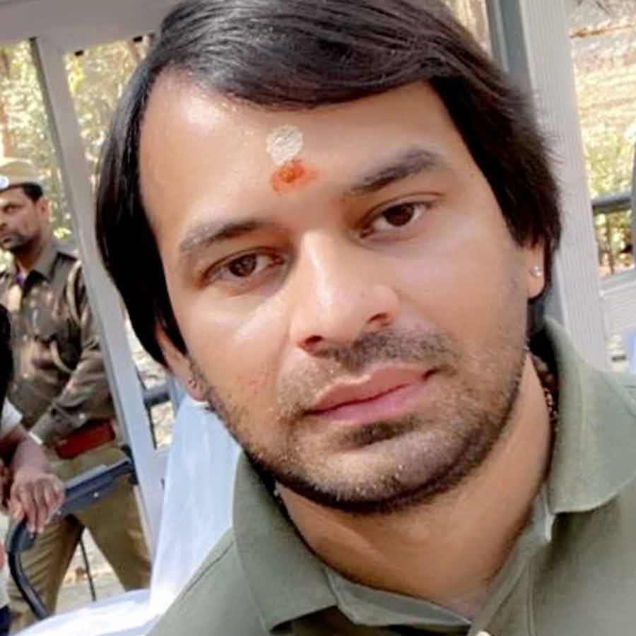 All need to know about Tej Pratap Yadav and controversy regarding his love life