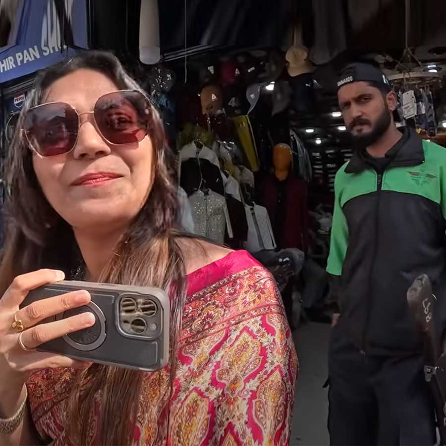 Jyoti Malhotra met Scottish Youtuber in Pakistan dgtl