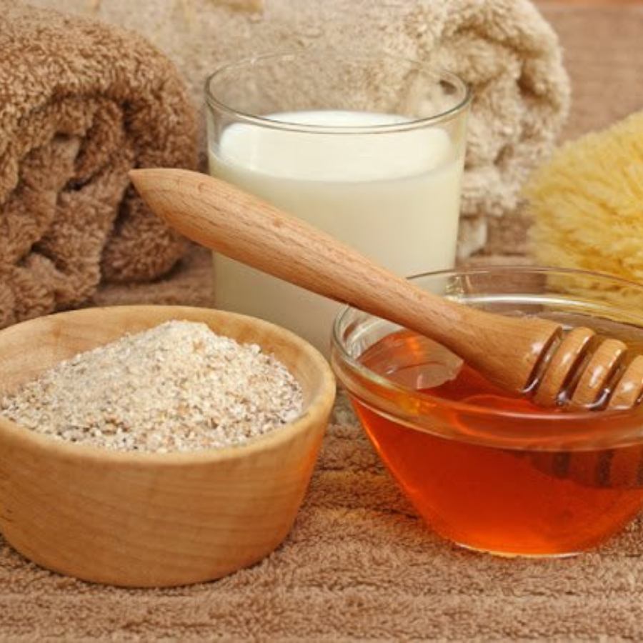 How to make scrubbing mask with oats to get glowy skin at home