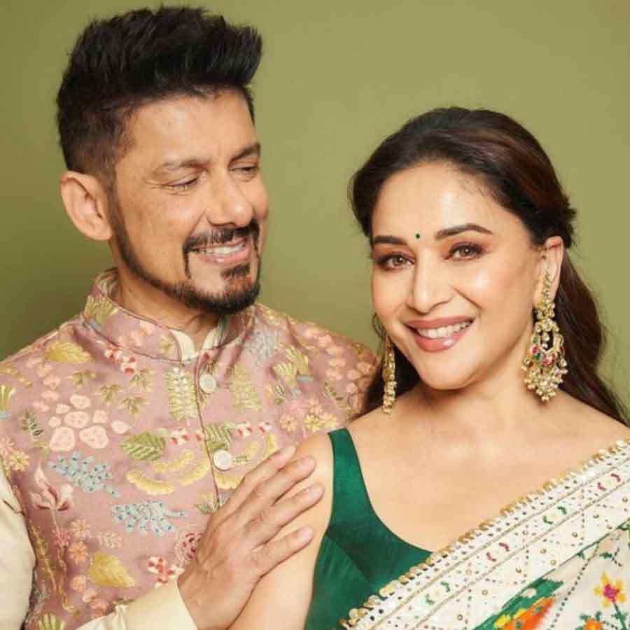 Why did not Madhuri Dixit want to learn driving from her husband Shriram Nene dgtl