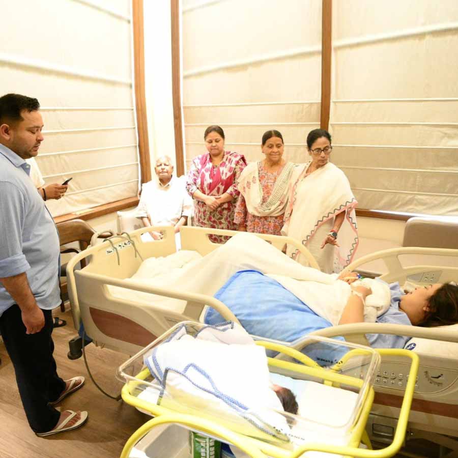 RJD leader Tejashwi Yadav’s wife gives birth to their second child in Kolkata dgtl