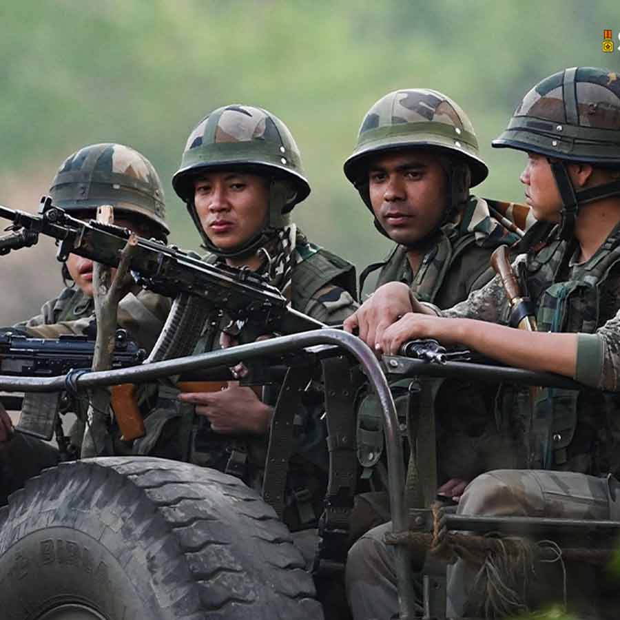 10 MLAs, including 8 BJP members, met Manipur Governor Ajay Kumar Bhalla to stake claim to form government dgtl