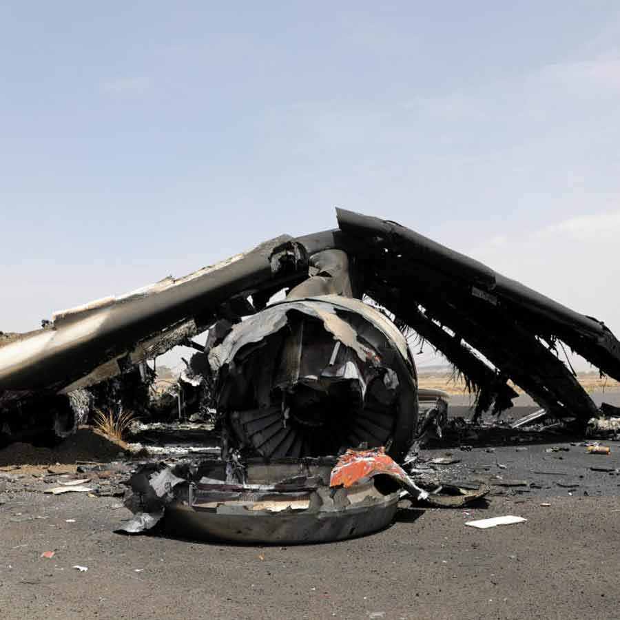 Israel launches attack on Sanaa airport of Yemen again