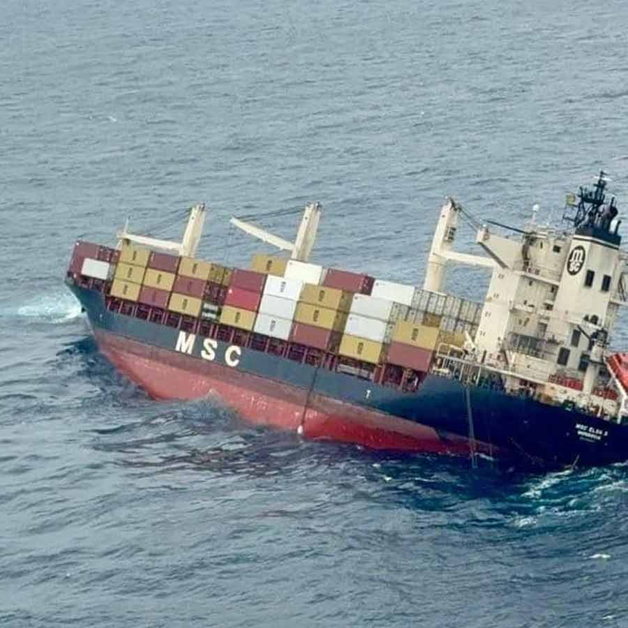 Kerala Government prepares fresh coastal safety plan to deal with Liberian cargo ship sinking incident dgtl