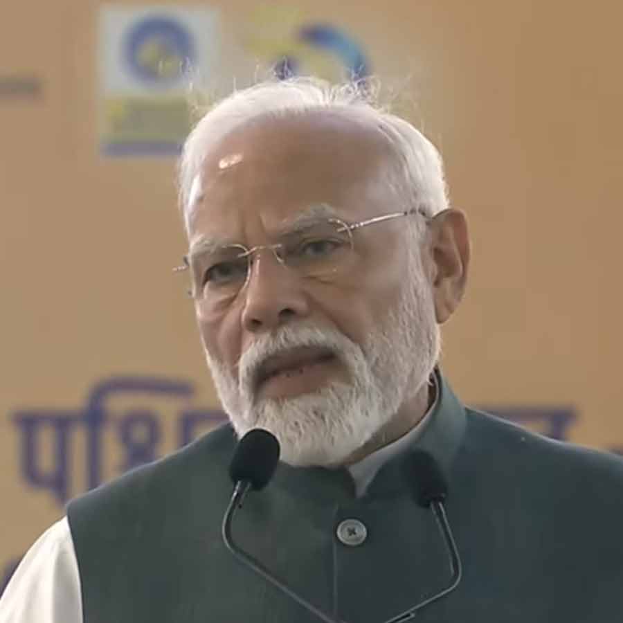 Live Updates: PM Narendra Modi Launches CGD Project, Addresses Public Rally in west bengal dgtl