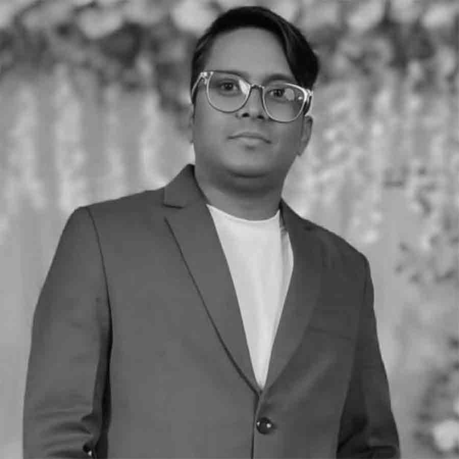 Protestants teachers worried after one of their comrade from Jiaganj died