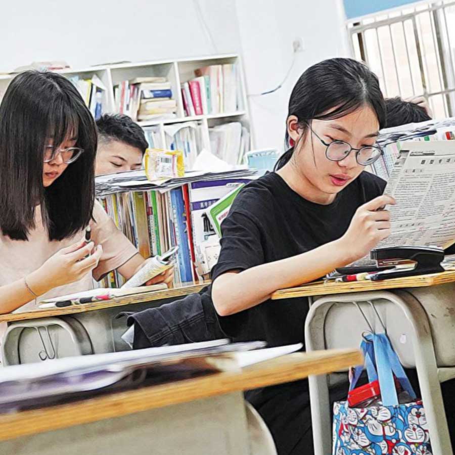 US announces aggressively revoke visas of Chinese students, know its reason and impact