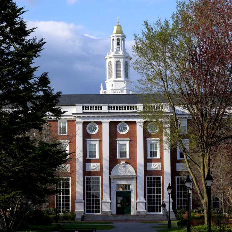 US announces aggressively revoke visas of Chinese students, know its reason and impact