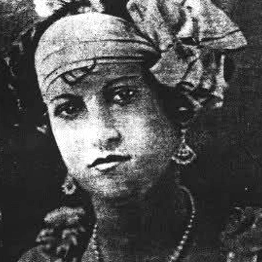 All need to know about Carl Tanzler and his bizarre case 