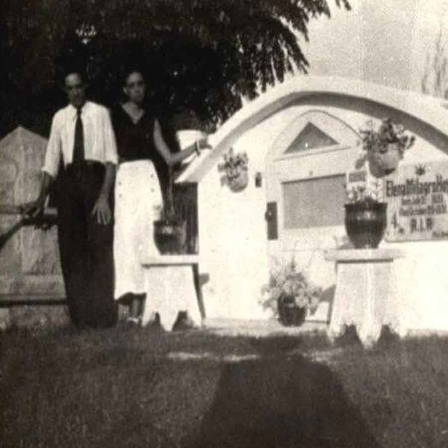 All need to know about Carl Tanzler and his bizarre case 