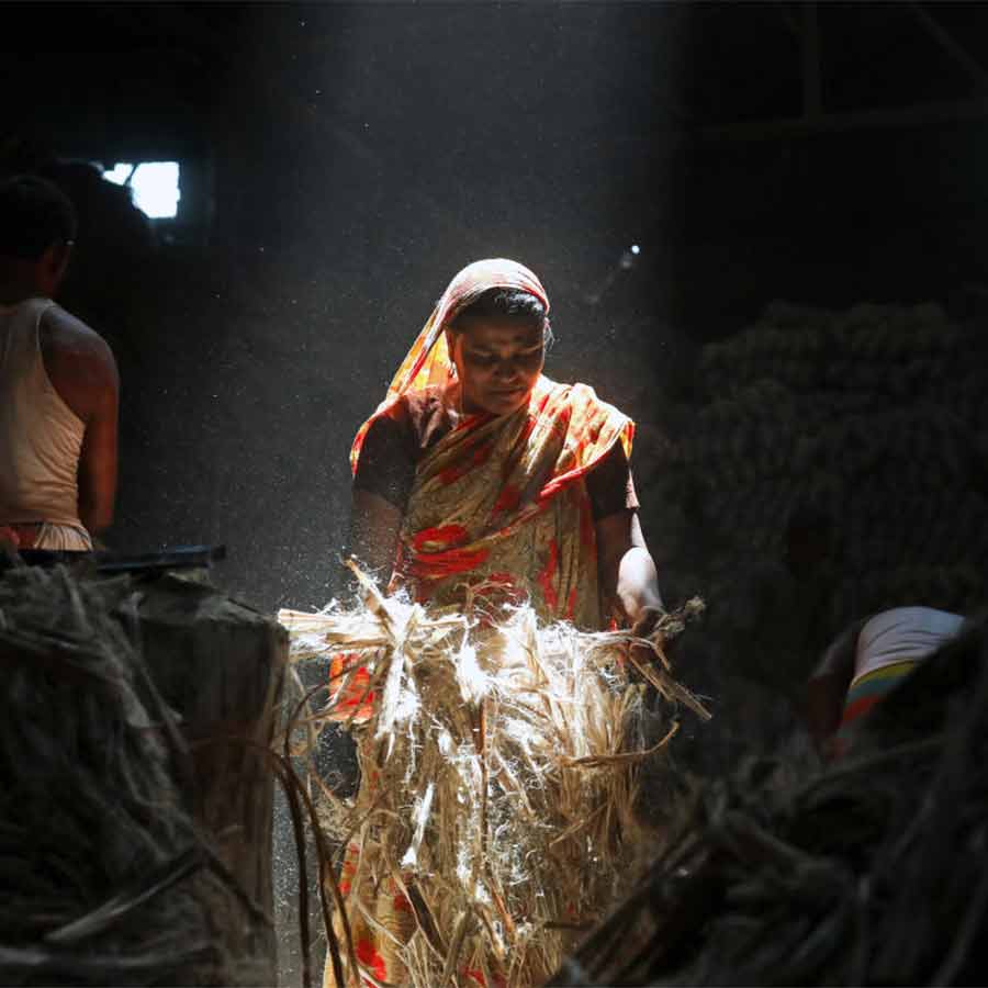 Although the Labour Code addresses the issue of social security or minimum wage for workers, it does not emphasize health protection