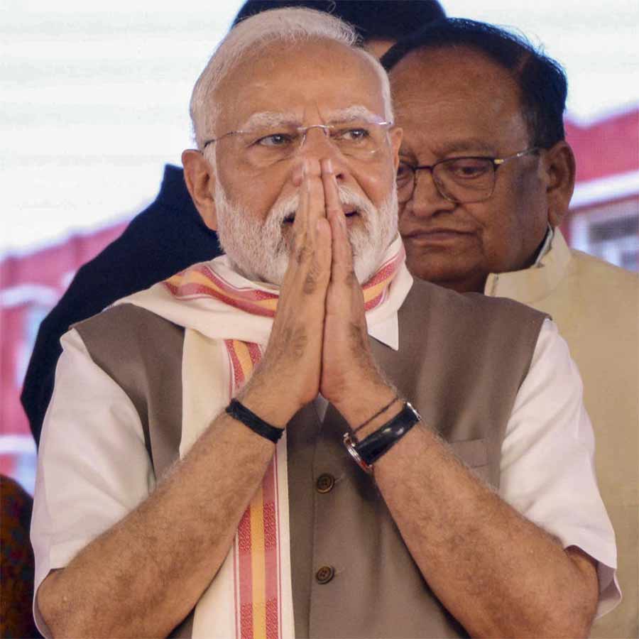 Narendra Modi trying hard to win the trust of Bhojpur circle citizens in his Bihar visit