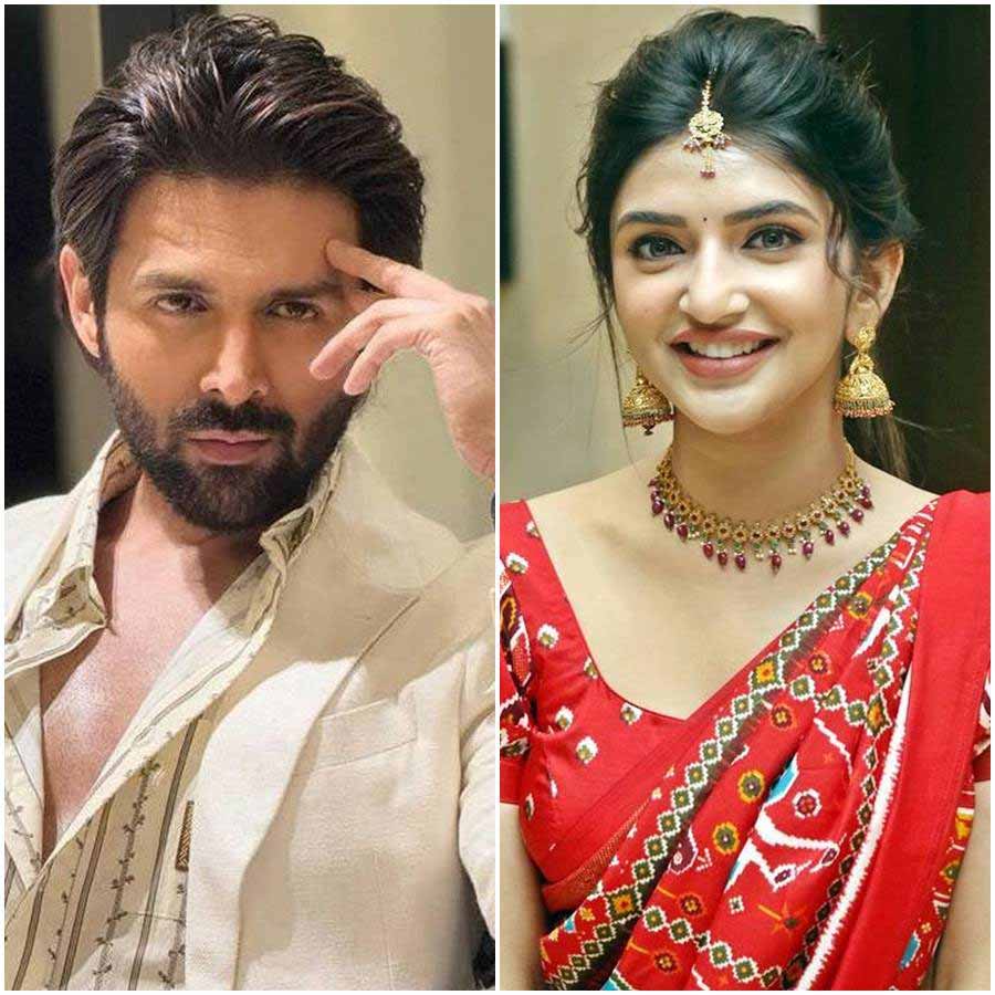 Actress Sreeleela Sparks Wedding Rumours With Haldi Pics About Kartik Aaryan Dating Rumours dgtl