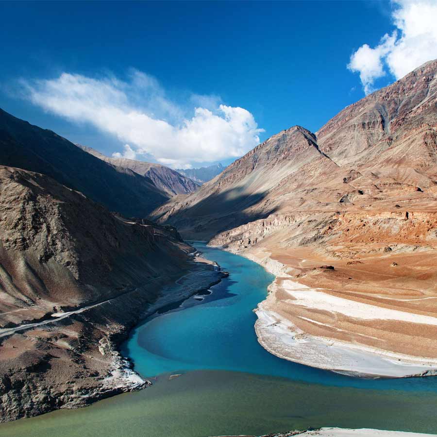 Moscow wants to revive Russia India China Troika, know its significance