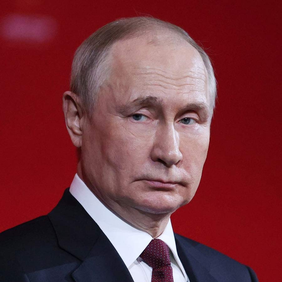 Moscow wants to revive Russia India China Troika, know its significance