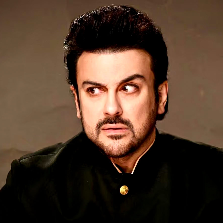 Singer Adnan Sami slams Pranam service of Mumbai Airport