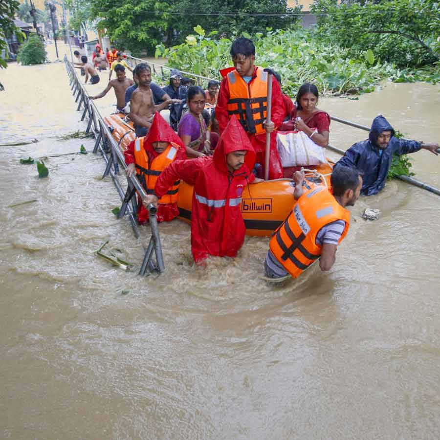 Monsoon rain intensifies in Kerala, hundreds of people shifted to relief camp dgtl