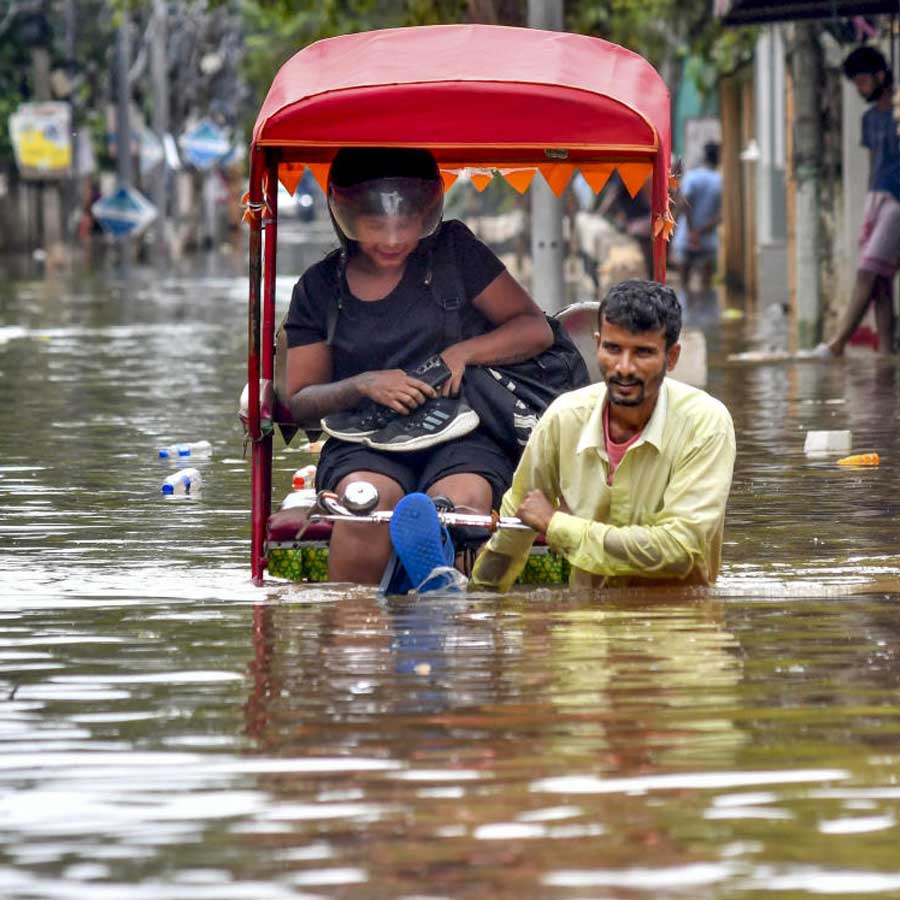 Floodlike situation in Assam, landslide kills five people, issues red alert dgtl