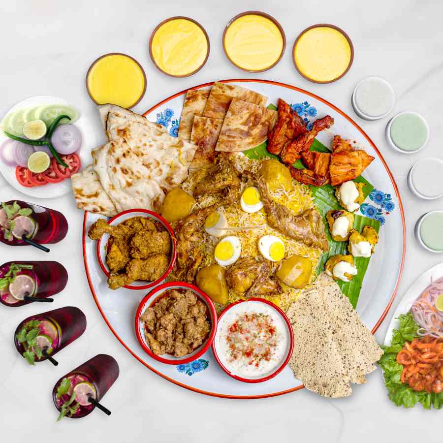 আমিনিয়ায় জামাইষষ্ঠী স্পেশাল প্ল্যাটার। 